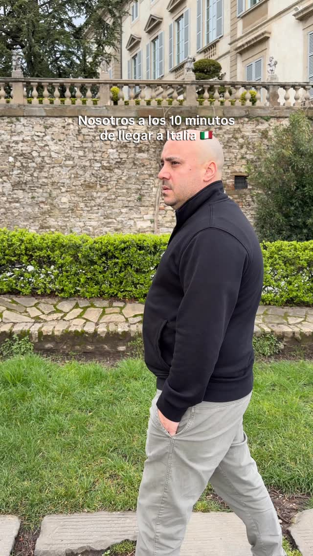 🇮🇹 Alora, prego 😂😂

Si al final era fácil parlar Italiano 🤌🤌

Me encanta porque en estos viajes vas viendo cómo cada uno se las rebusca con lo que tiene para comunicarse y no importa la edad: todos hacen su esfuerzo.

¿Vos sos de los cara duras que se las arreglan? 🤓

.
.
.
#aprenderitaliano #parlareitaliano🇮🇹 #palabrasenitaliano #visititalia